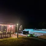Charmante Avec Piscine
