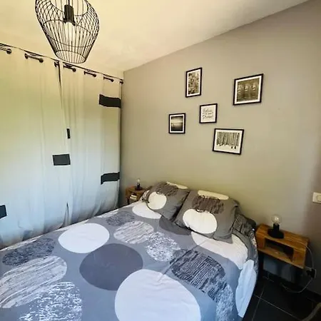 Charmante Avec Piscine